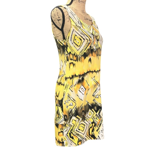 Sushi Flower. NWOT yellow / Black body con scoop neck pullover dress. Size large - Picture 3 of 5